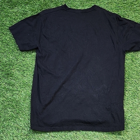 Mens Black Tee with Yellow Floral Design 1998 Vintage - Picture 4 of 4